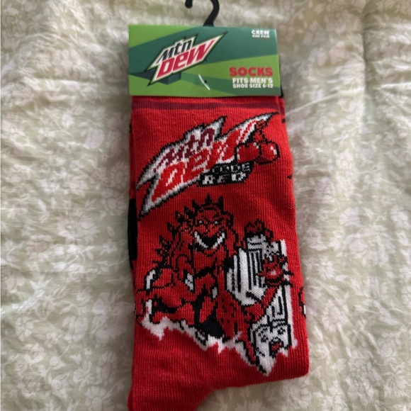 SOCKS 4 FOR 20 BUNDLES OF SOCKS - Picture 2 of 10